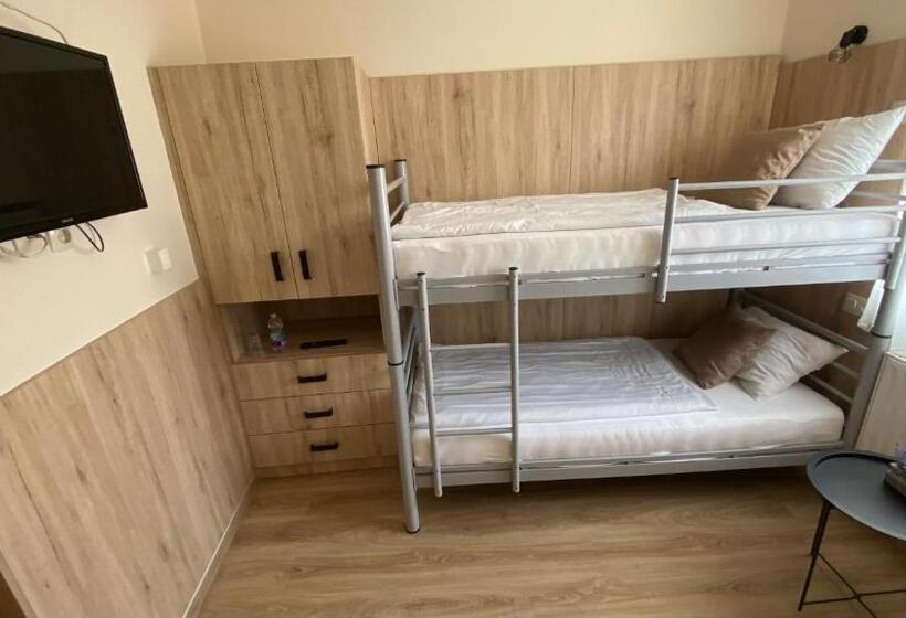 스탠다드 트리플 룸, Levendula Vendégház