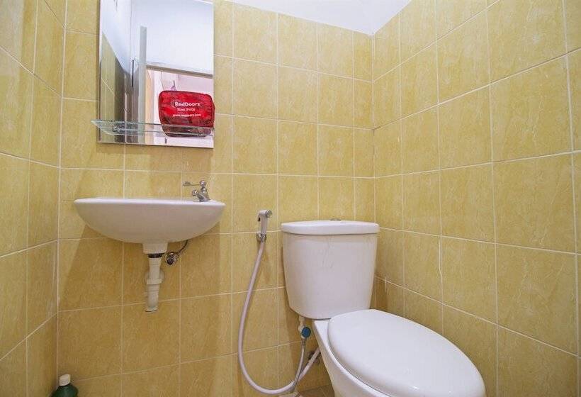 חדר סטנדרט, Reddoorz Near Stan