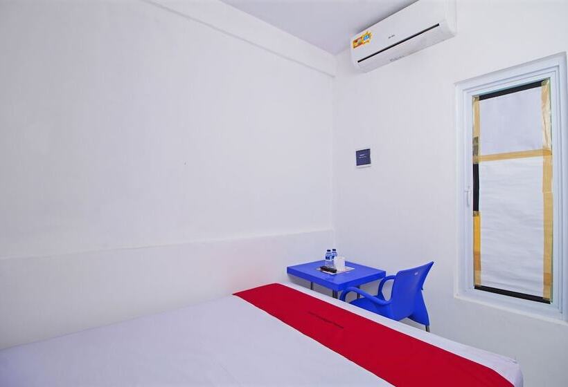 Номер Стандарт, Reddoorz Near Stan