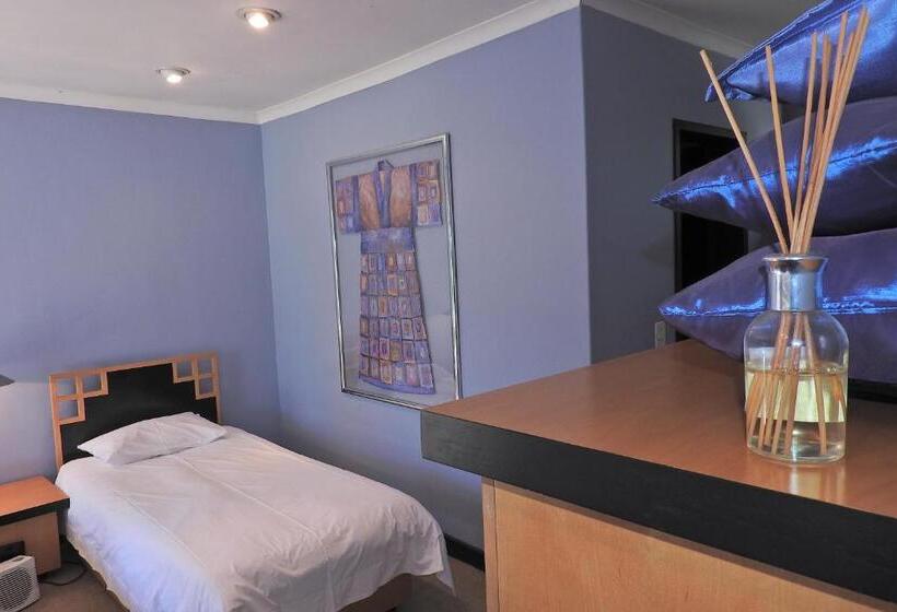 اتاق استاندارد با چشم‌انداز باغ, Willow Place Guest House