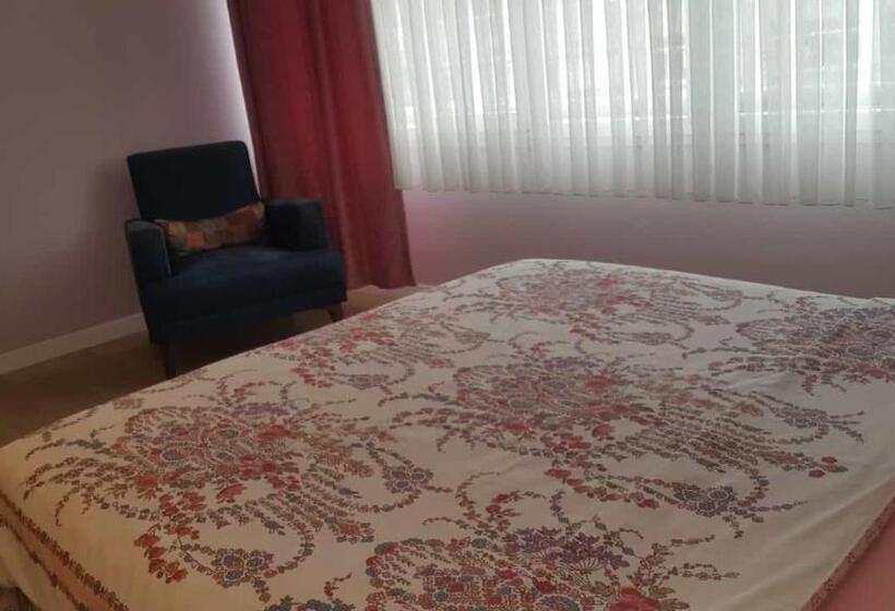 اتاق خانوادگی, Samlife Apart