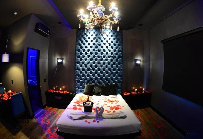 豪华房间, Helus Motel