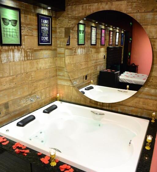 标准间, Helus Motel