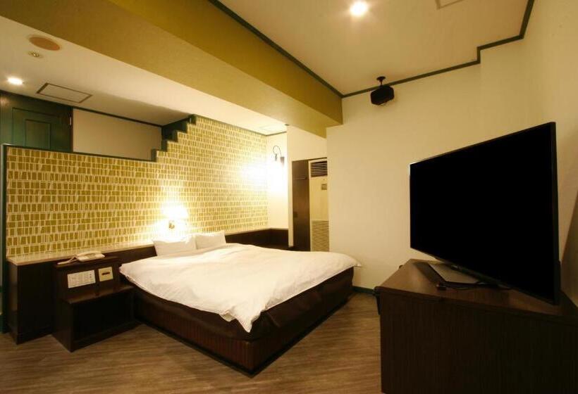 غرفة سوبيريور, Noa