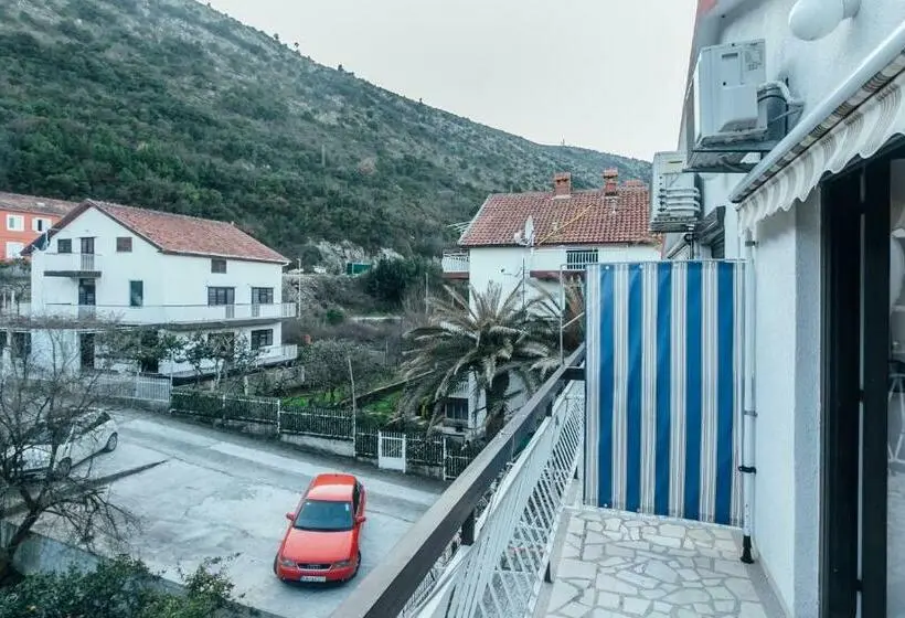اتاق استاندارد با بالکن, Guest House Bajceta