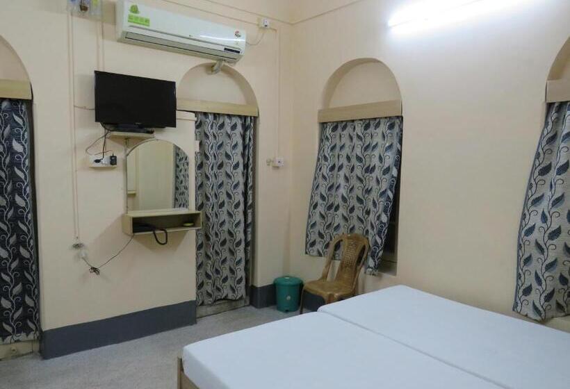 ファミリールーム, Shaw Guest House