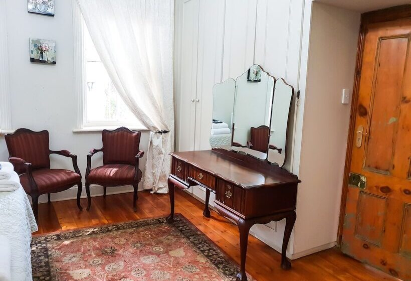 スタンダードルーム, Bauhenia Guesthouse