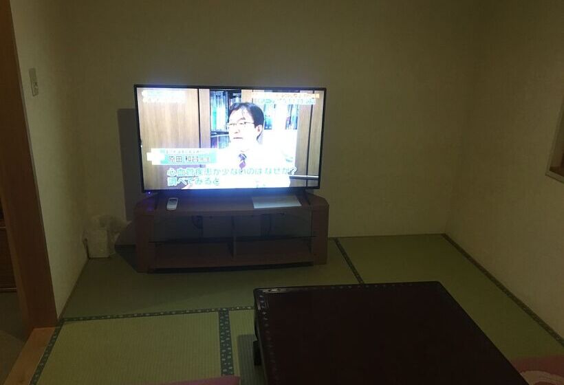 标准三人间, Ikoi