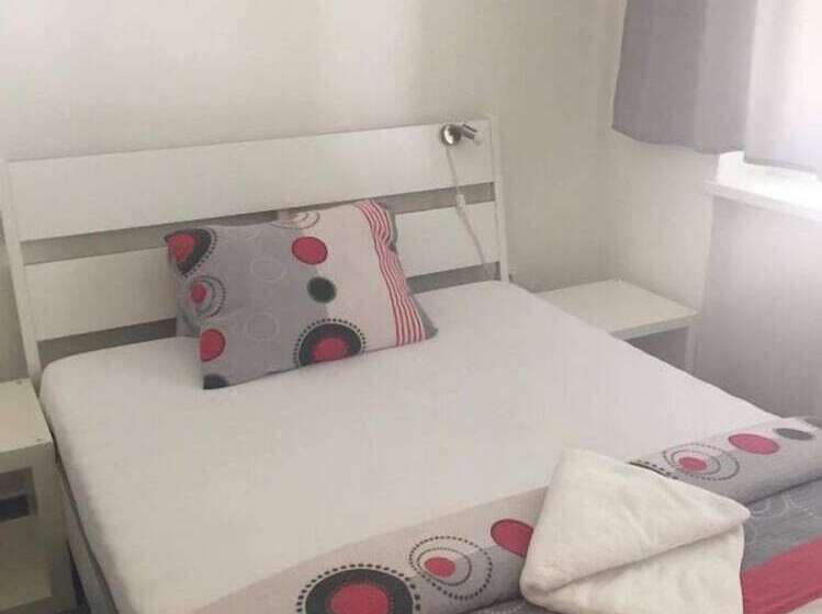 جناح عائلي, Penzion U Rodinky