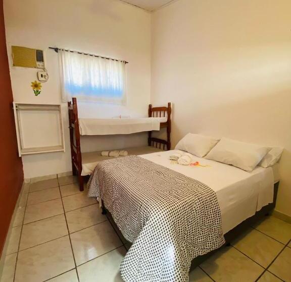 Négyágyas Standard Szoba, Pousada Berimbau