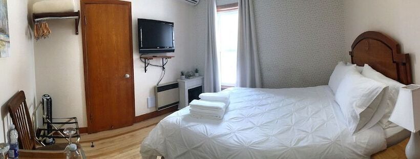 Номер Стандарт, Auberge Closjoli