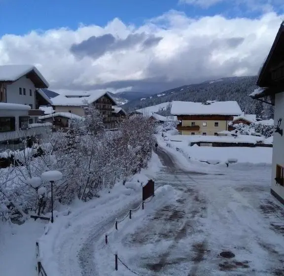 آپارتمان 2 خوابه, Haus Roswitha