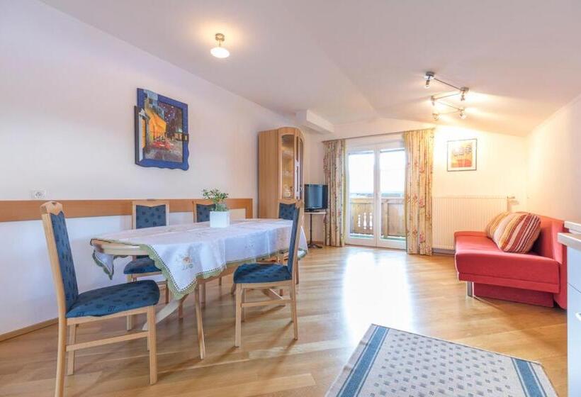 شقة غرفتين, Haus Roswitha