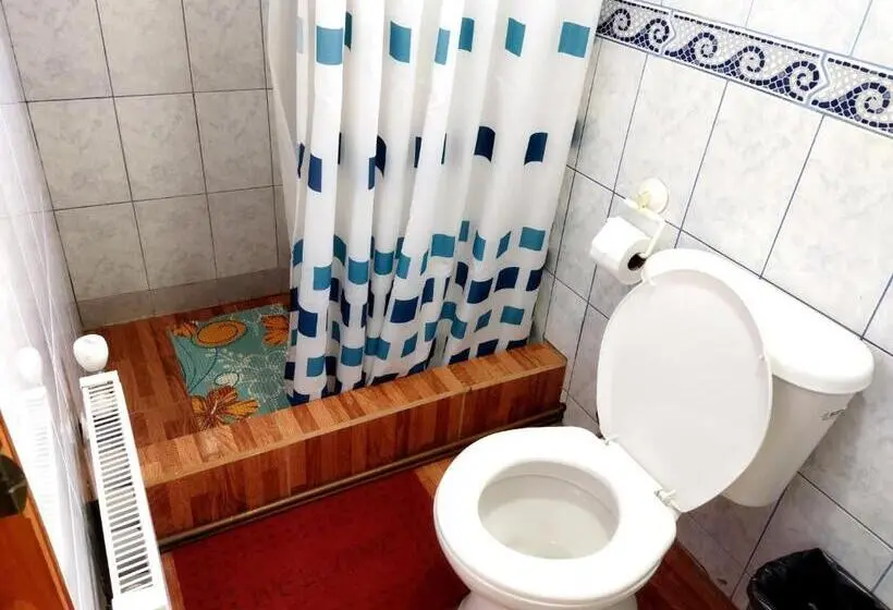 اتاق استاندارد چهار تخته, Hostal El Amigo Lucho
