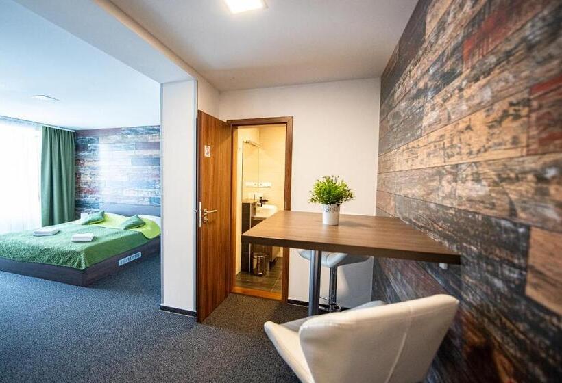 2ベッドルームアパートメント, Wellness Penzión Ferrata