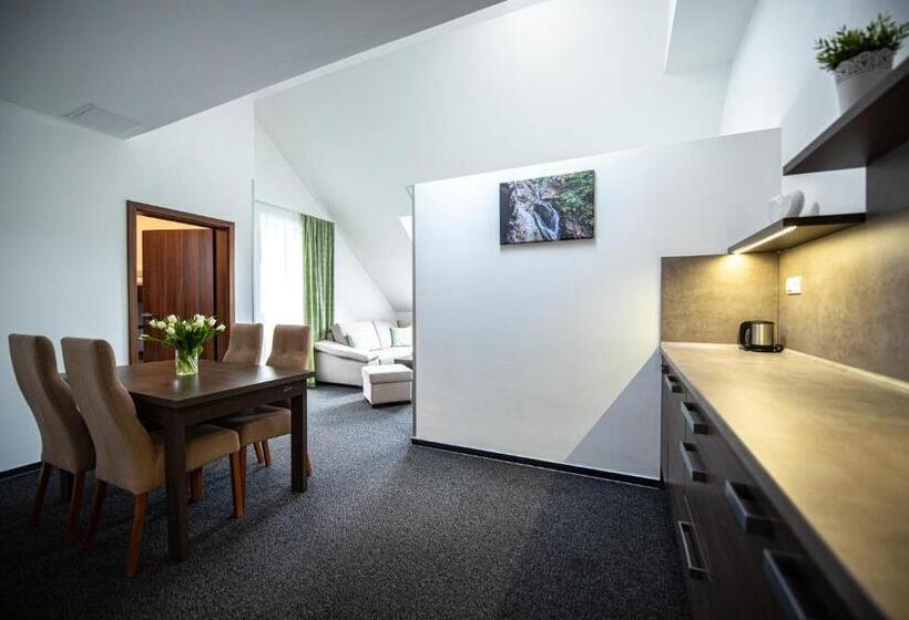 バルコニー付スイート, Wellness Penzión Ferrata