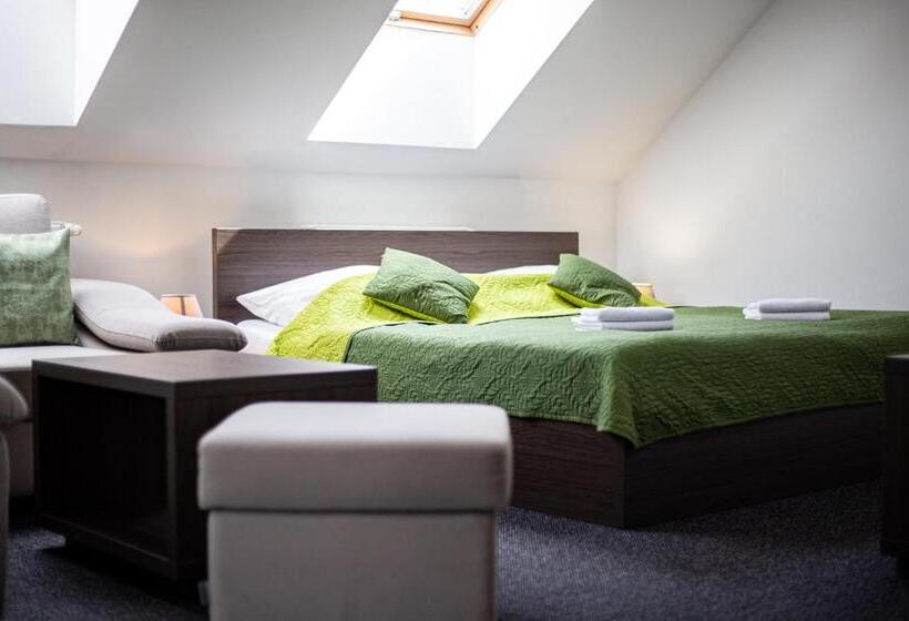 バルコニー付スイート, Wellness Penzión Ferrata