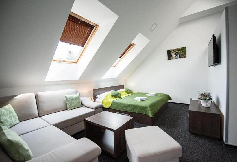 バルコニー付スイート, Wellness Penzión Ferrata