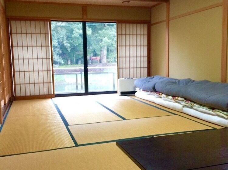 패밀리 룸, Yasuragi Guest House & Bar