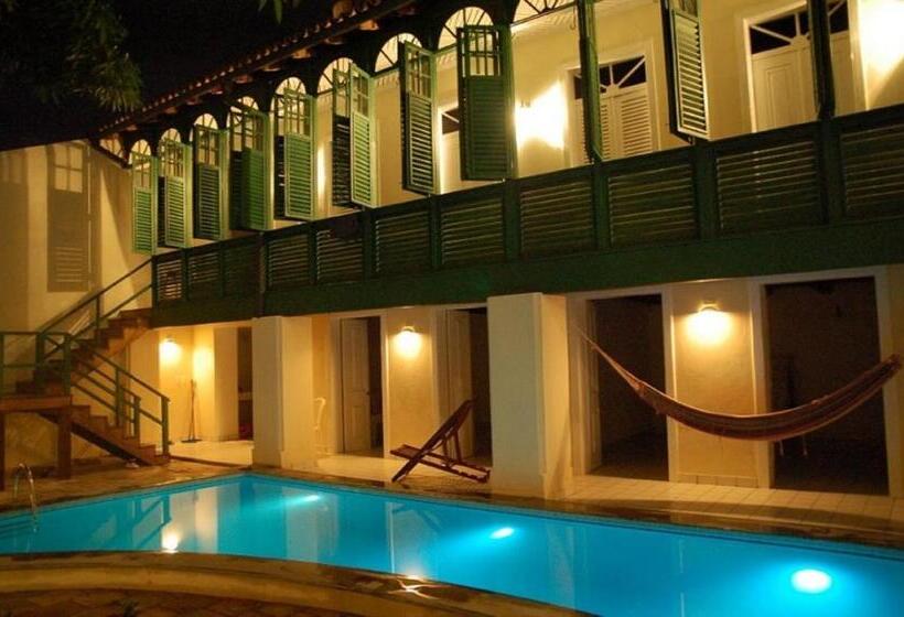 غرفة قياسية ثلاثية مطلة علي حمام السباحة, Casa Frankie