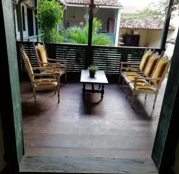 スタンダードルーム, Casa Frankie