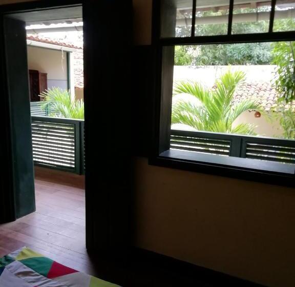 غرفة قياسية, Casa Frankie