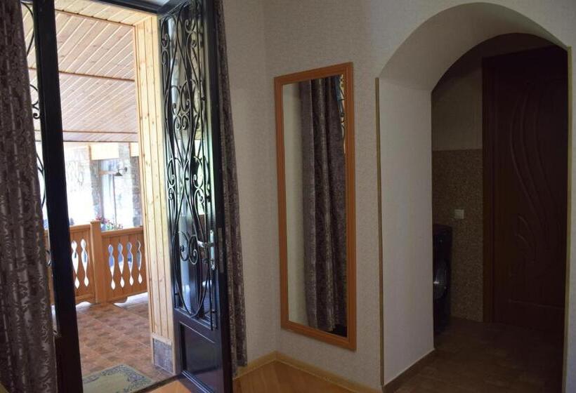 اتاق استاندارد چهار تخته, Guest House Ilto