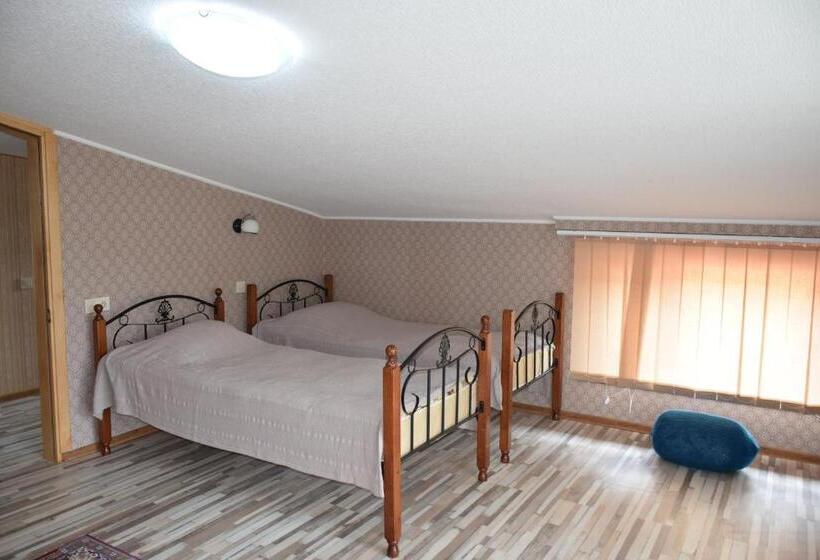 اتاق استاندارد با چشم‌انداز کوهستان, Guest House Ilto