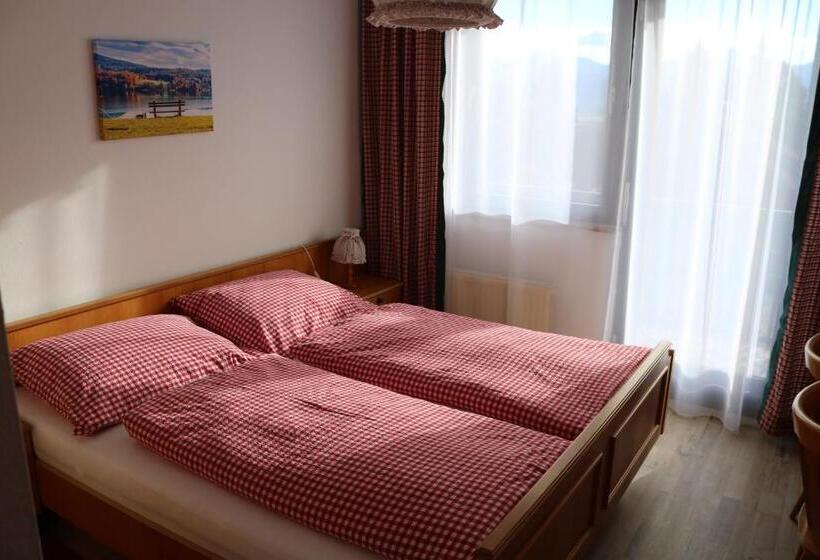 Classic room with balcony, Pension Waldschenke Am Wörthersee