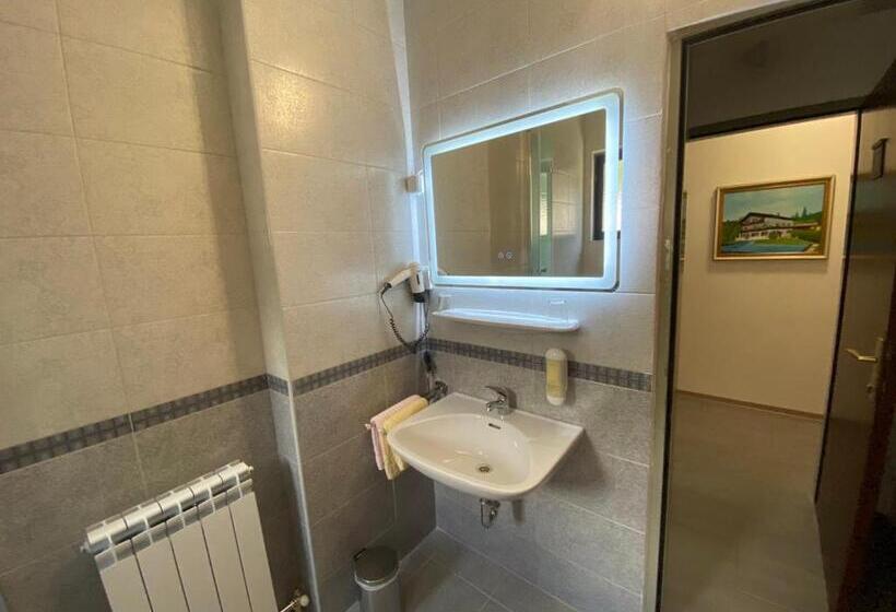 Comfort room with balcony, Pension Waldschenke Am Wörthersee