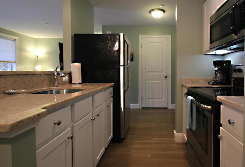 Люкс, Atlantic Ocean Suites