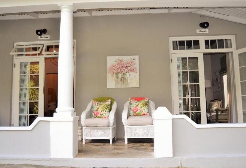 스탠다드 룸 킹사이즈 침대, Afrika Pearl