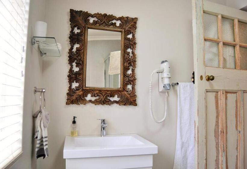 스탠다드 룸 킹사이즈 침대, Afrika Pearl