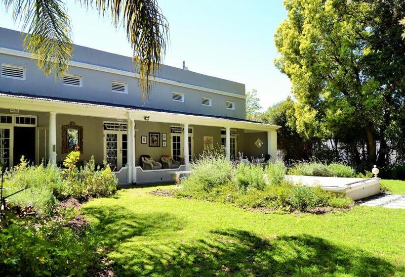 스탠다드 룸 가든 전망, Afrika Pearl