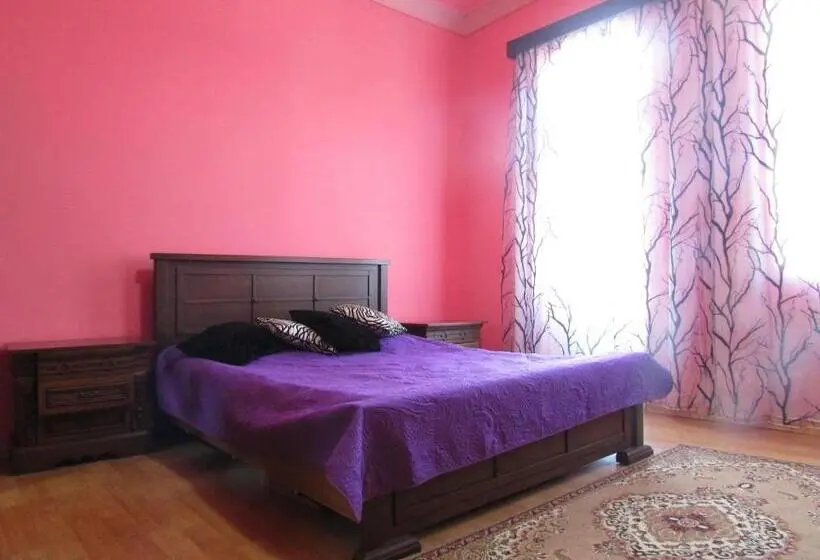اتاق استاندارد, Joni Guest House