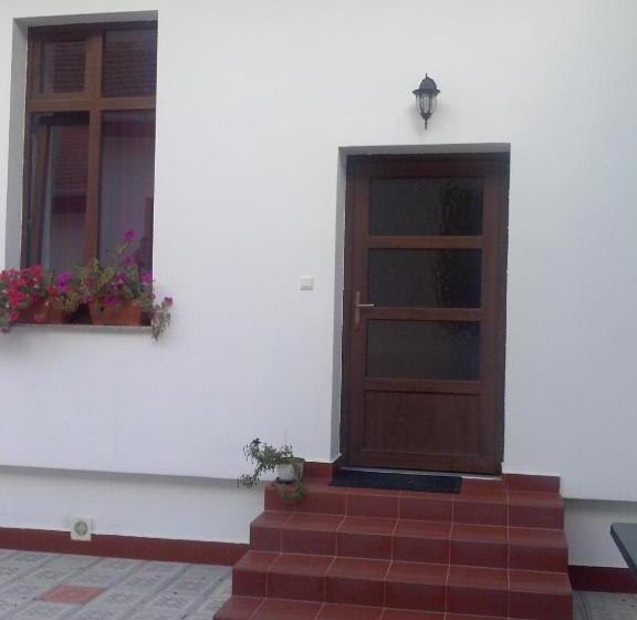 סוויטת 2 חדרי שינה, La Principessa