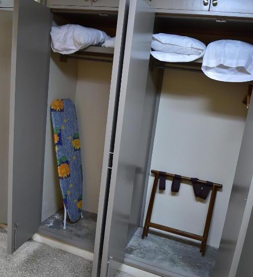 اتاق استاندارد برای معلولان, Hostal Universitario