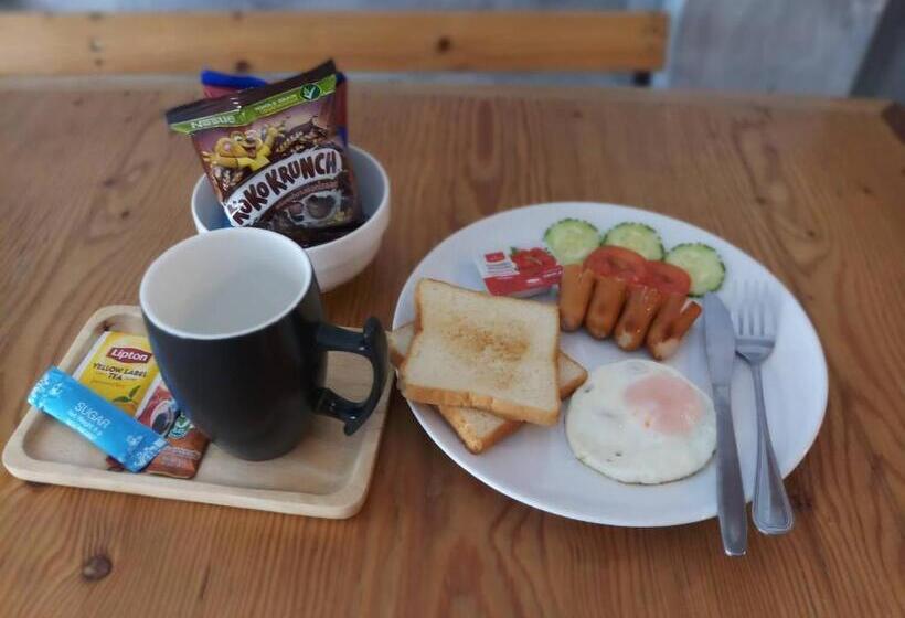 Номер Deluxe, Jc Guesthouse @ Suratthani Airport