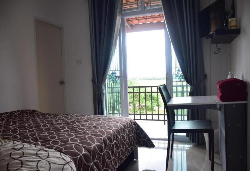 标准间带露台, Jc Guesthouse @ Suratthani Airport