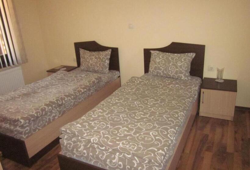 סוויטה נשיאותית, Panorama Guest House