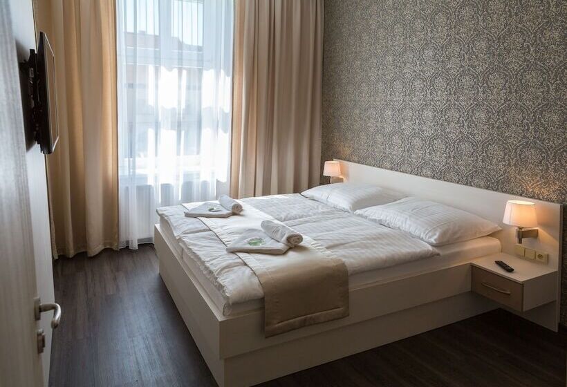 デラックスルーム, Penzion Longus