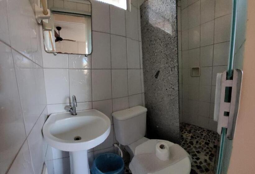 חדר בסיסי, Pousada Luar