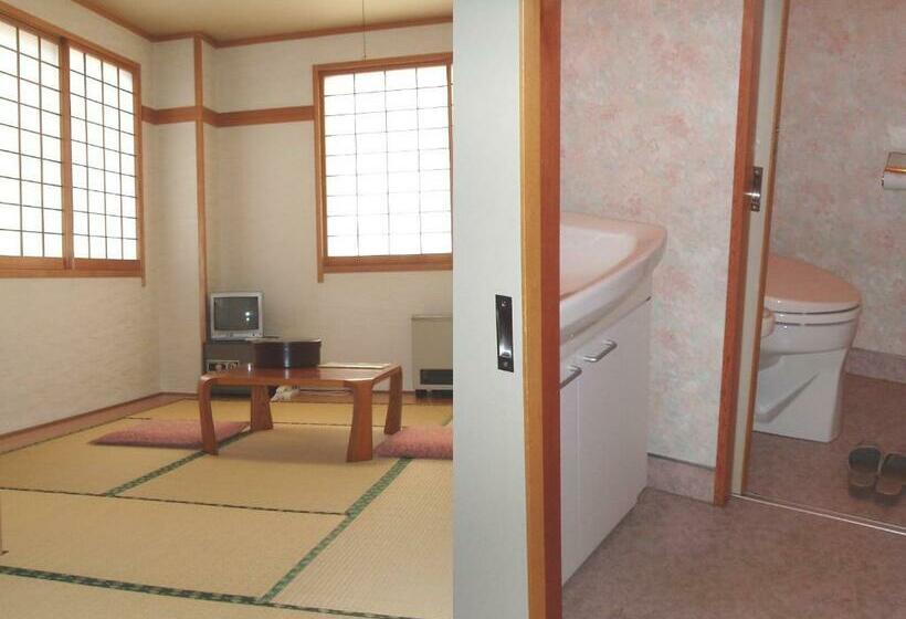 غرفة قياسية حمام مشترك, Shinazawa