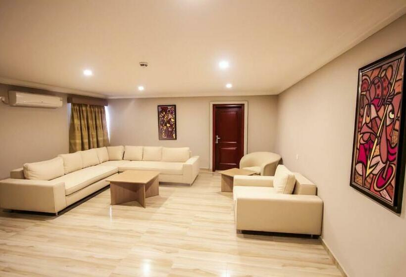 سوئیت پرزیدنت, Visa Karena Hotels