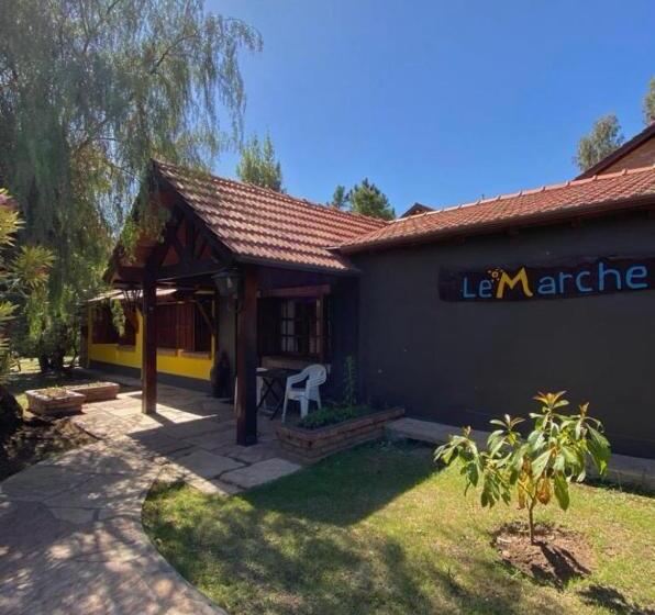 דירת חדר, Le Marche Apart