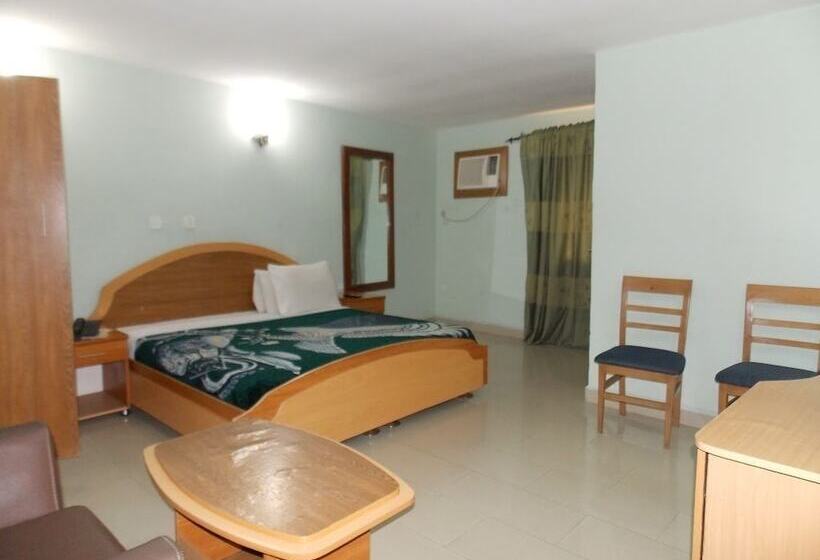 سوییت, Visa Karena Hotels