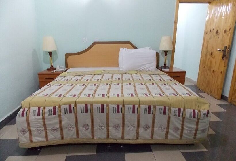 سوییت, Visa Karena Hotels