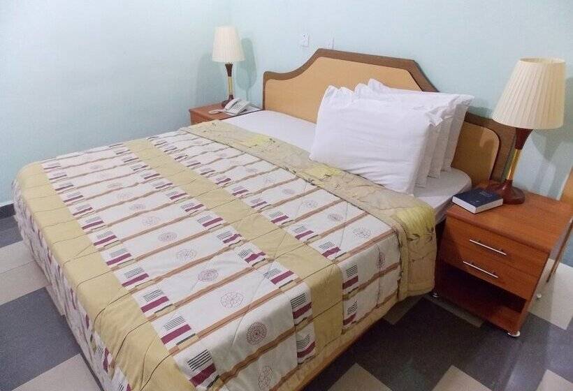 سوئیت پرزیدنت, Visa Karena Hotels