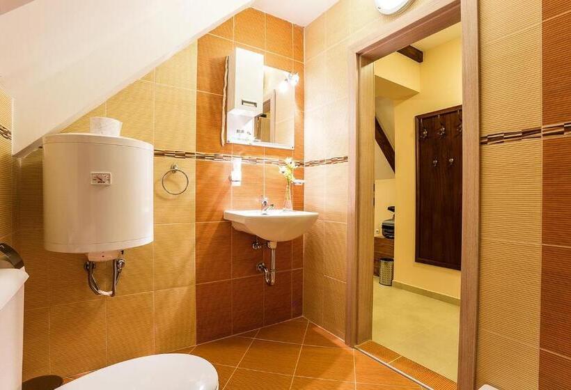 סטודיו דלוקס, Apart Hotel Rosen