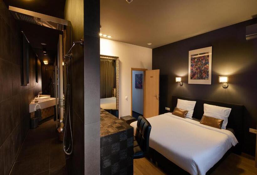 Superior-huone, Goodnight Antwerp